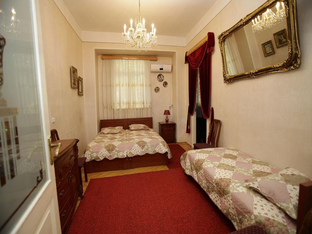 Leila Hotel Tbilisi Kamer foto